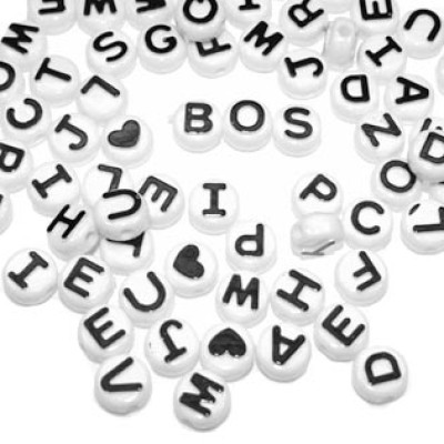 Buchstabenperlen 10mm weiss-schwarz 10mm 72 Stück