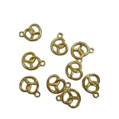 1 Brezelanhänger gold 15mm