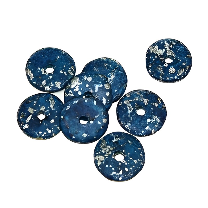 Keramikperlen blau mit silbernen Sprenkeln matt 28mm