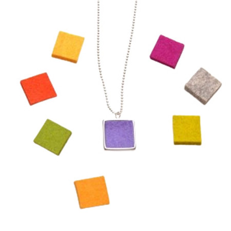 Filz-Wechselanhänger mit Kugelkette eckig 25x25mm