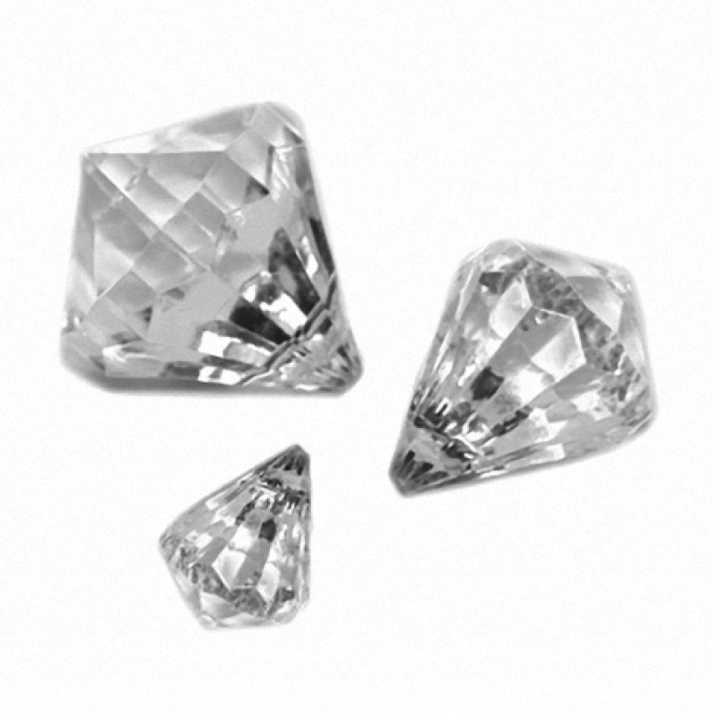 Kristalltropfen transparent geschliffen